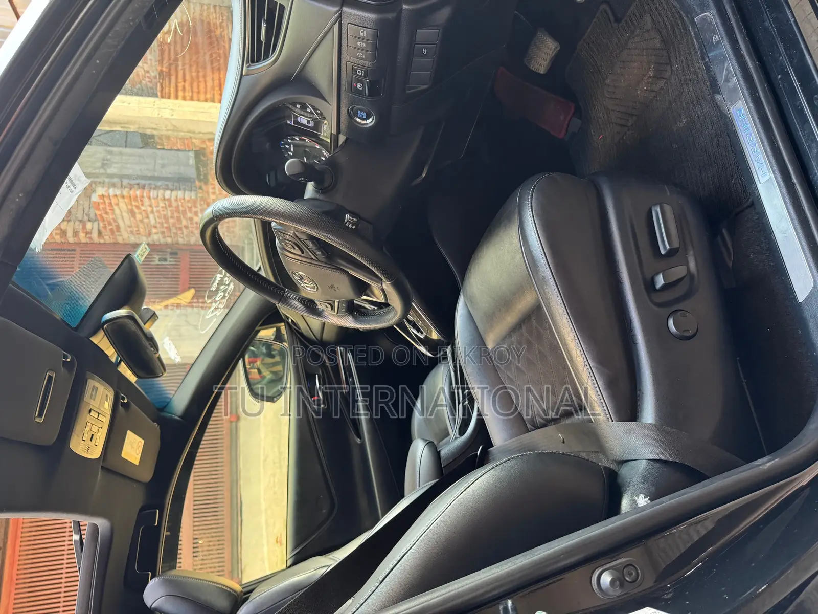 Toyota Harrier 2020