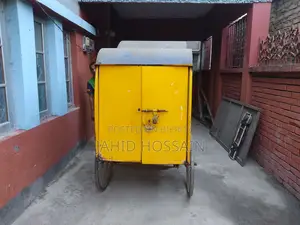 বক্স ভ্যান বিক্রি করা হবে