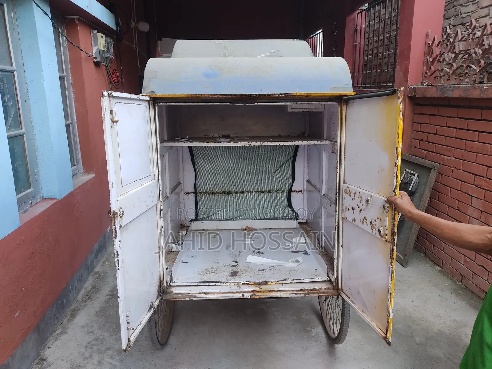 Box Van for Sale