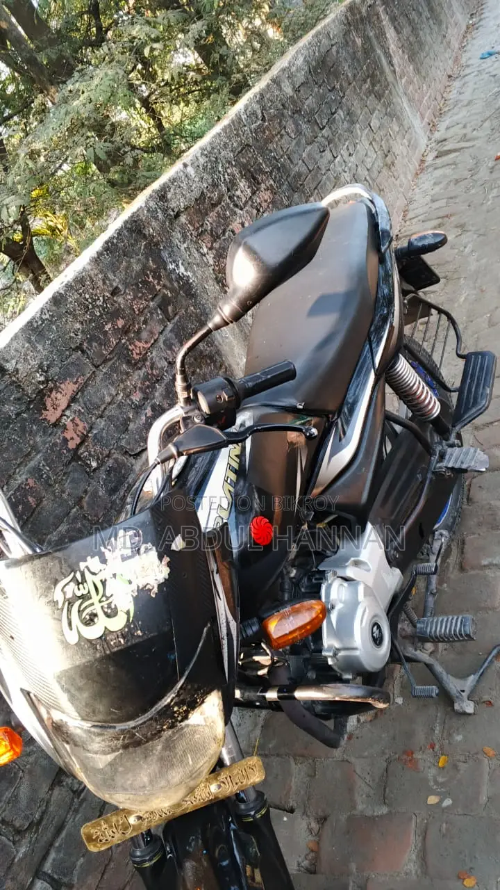 Bajaj Platina 100 . 2018