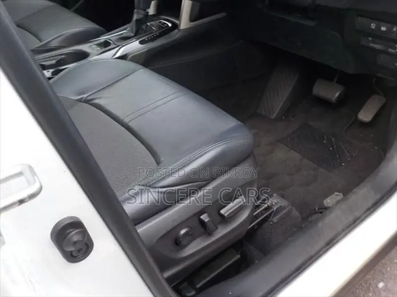 Toyota Corolla Cross Z PKG HARDTOP 2022