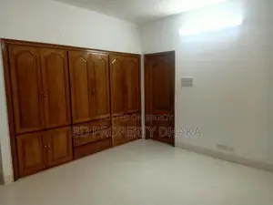 3500 Sqft Office Space with 2 Parking Spots for Rent in Gulshan