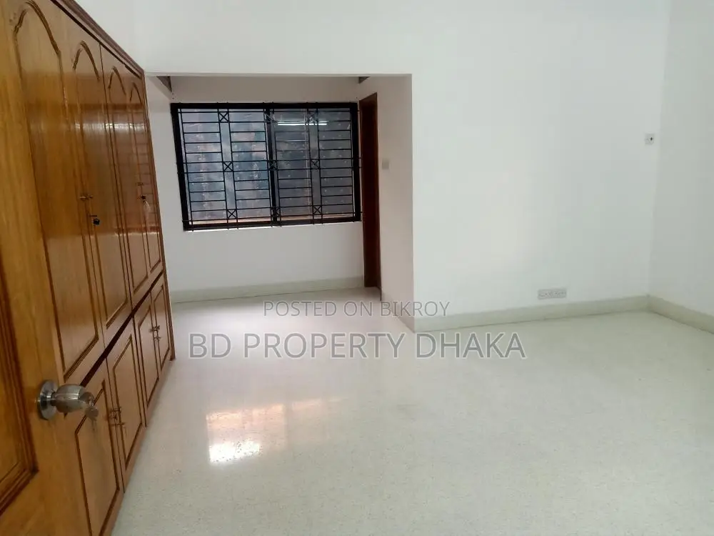 3500 Sqft Office Space with 2 Parking Spots for Rent in Gulshan