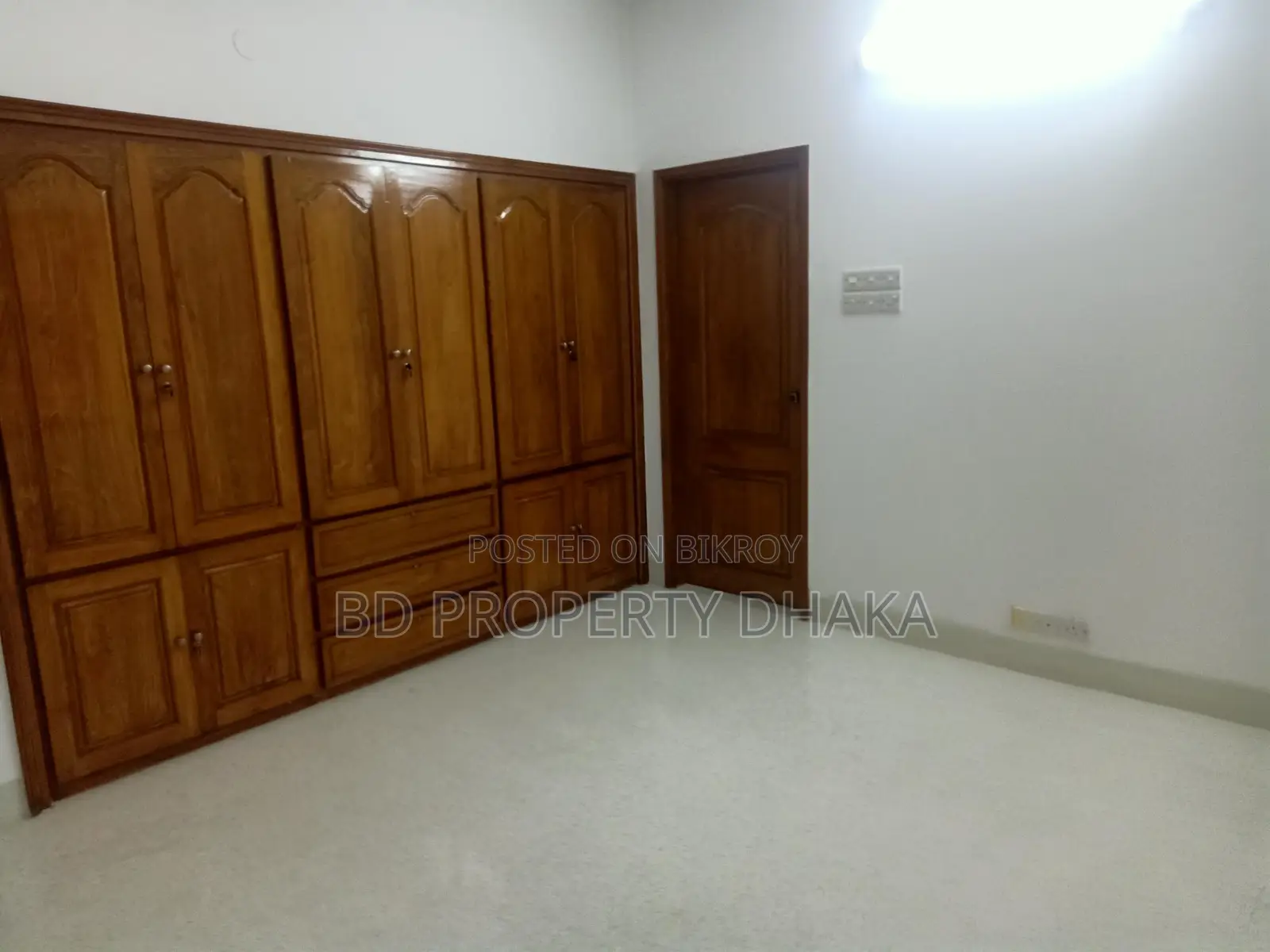 3500 Sqft Office Space with 2 Parking Spots for Rent in Gulshan