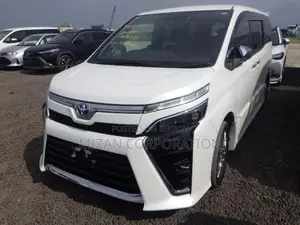 Toyota Voxy ZS KIRAMIKI 2 2020