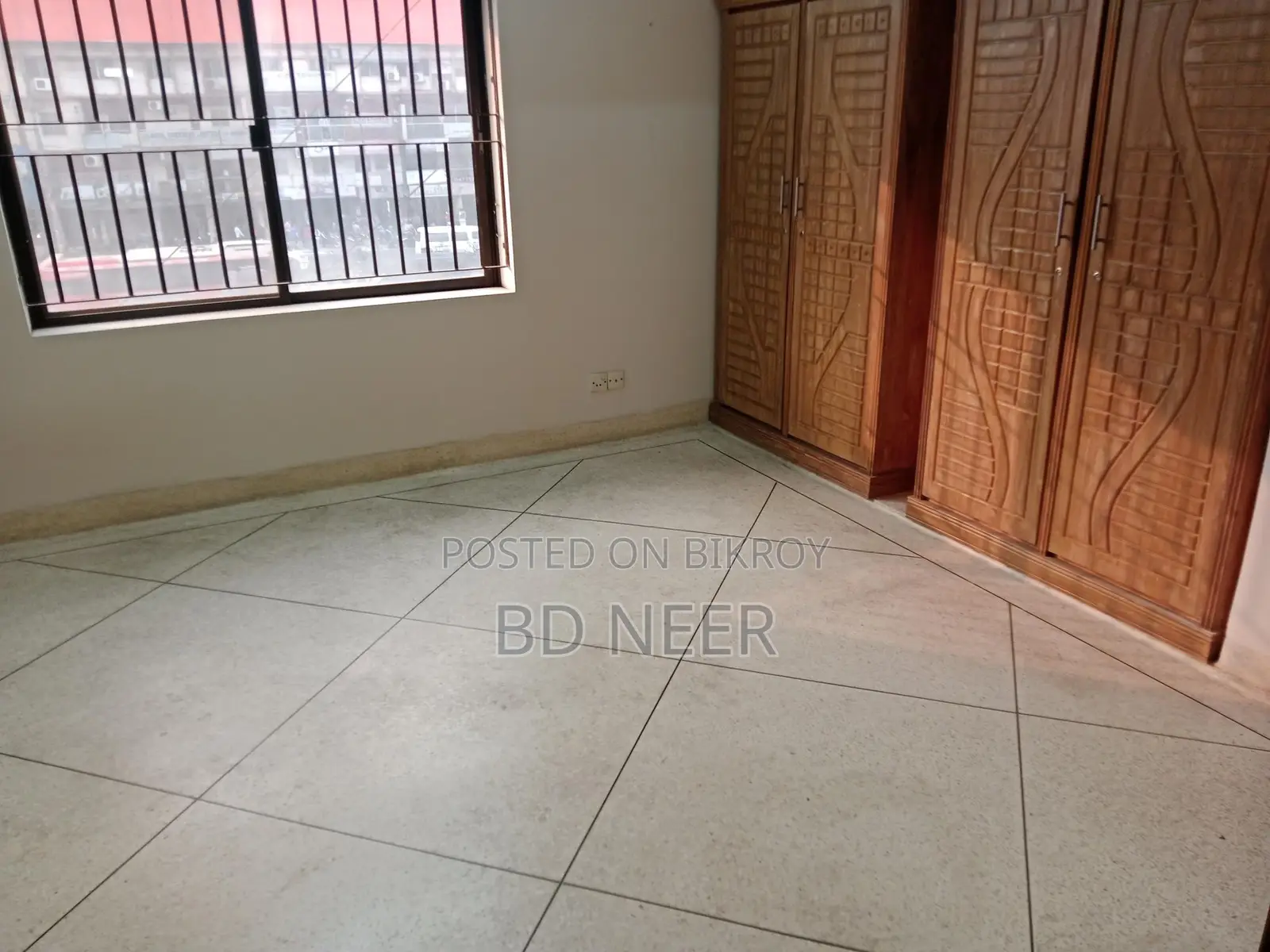 2500 sft office space available in Gulshan 2