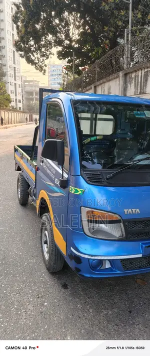Tata EX2 2018