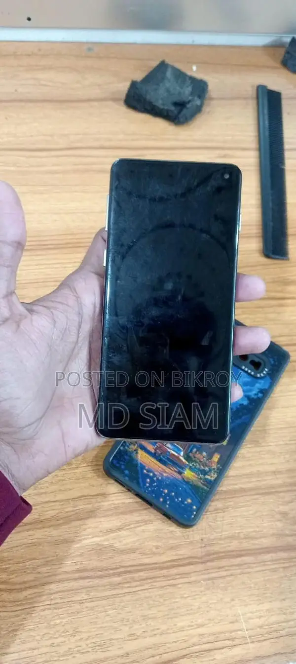 Samsung Galaxy S10 8RAM 128RUM (Used)