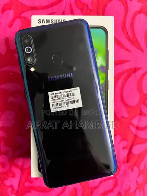 Samsung Galaxy M40 . (Used)