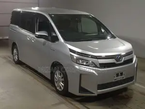 Toyota Voxy X Package 2020