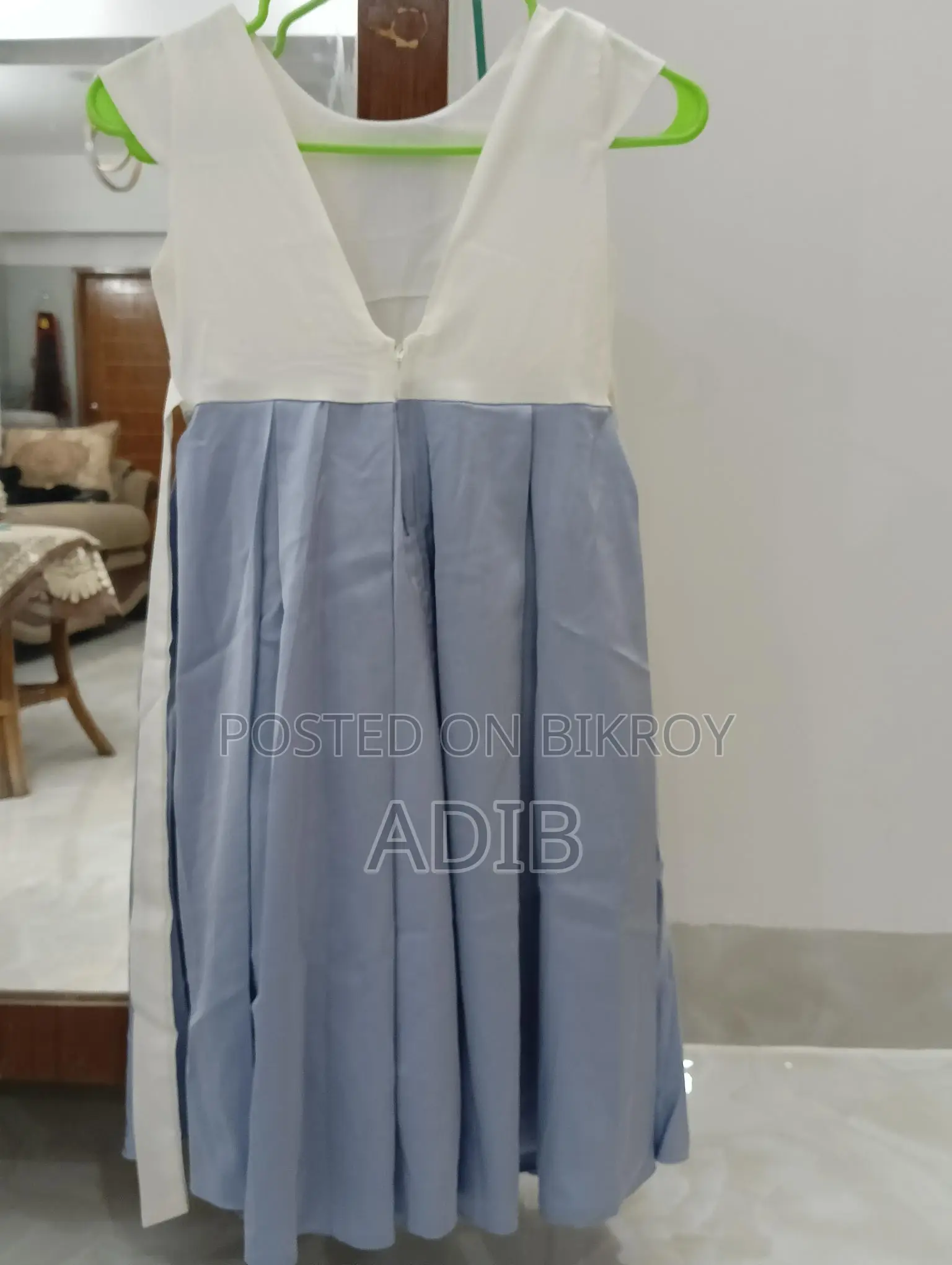 Baby Girls dress(7-8)