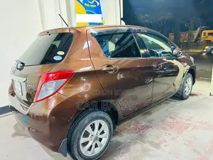 Toyota Vitz Jewela Push Brown 2011