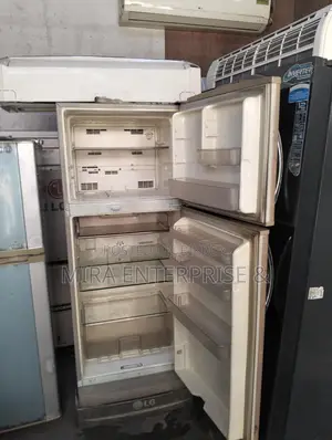Rangs brand fridge fully fresh 17cft good condition