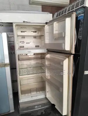 Rangs brand fridge fully fresh 17cft good condition