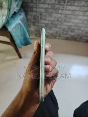 Apple iPhone 11 (Used)