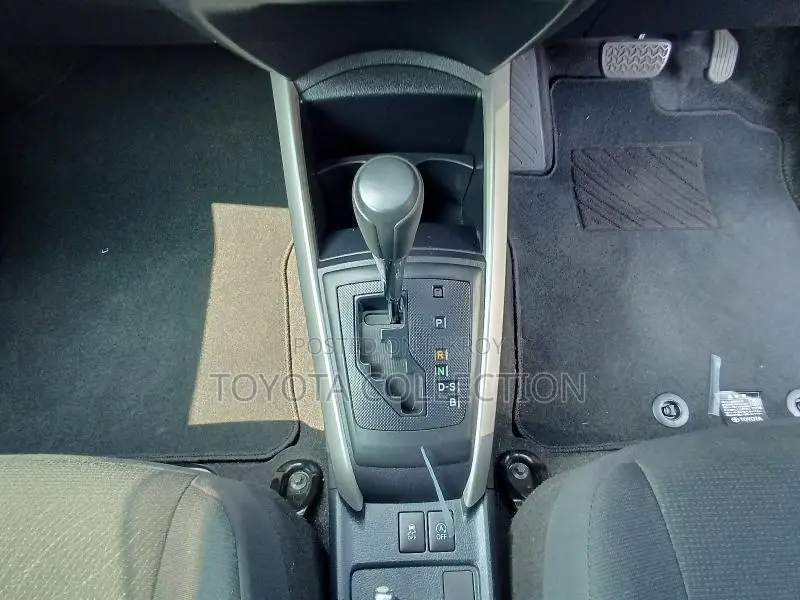 Toyota Fielder EX OCTANE PUSH START 2020