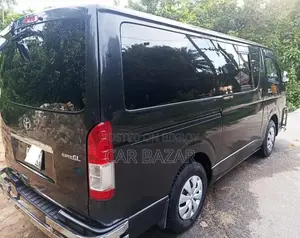 Toyota Hiace Super GL Black 2011