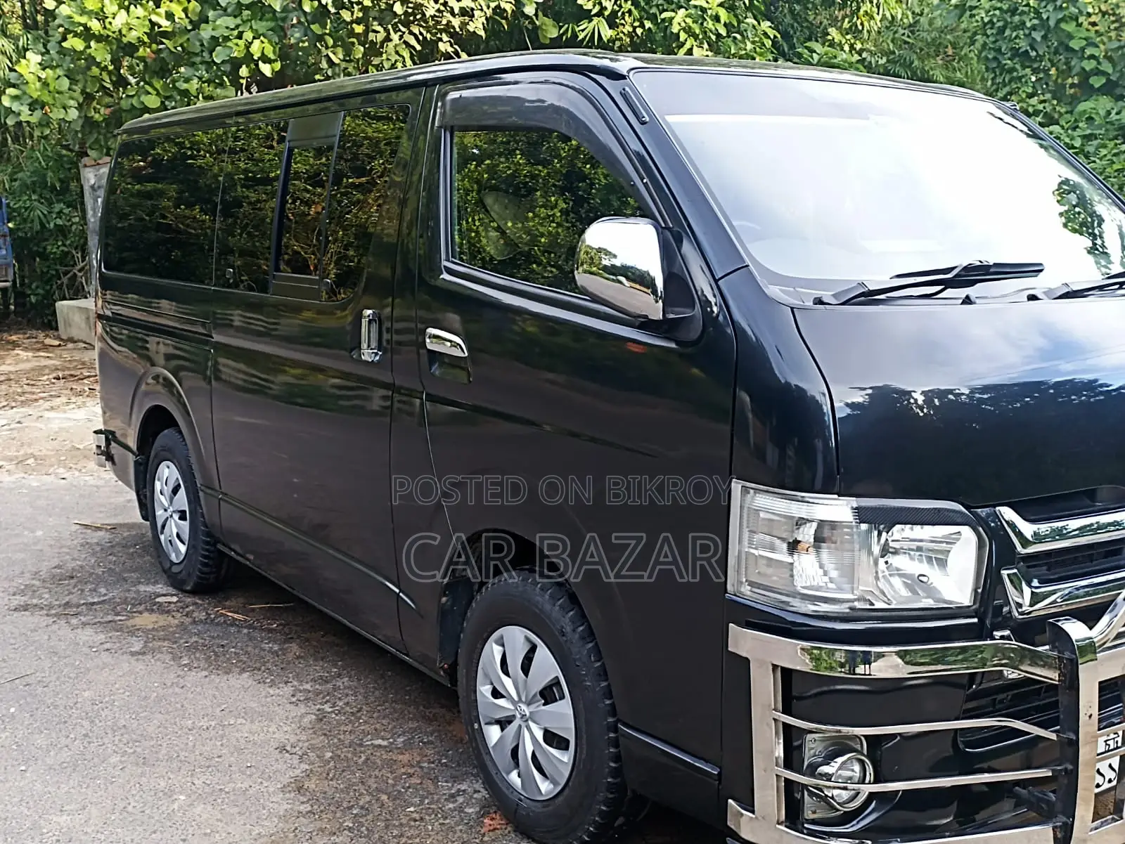 Toyota Hiace Super GL Black 2011