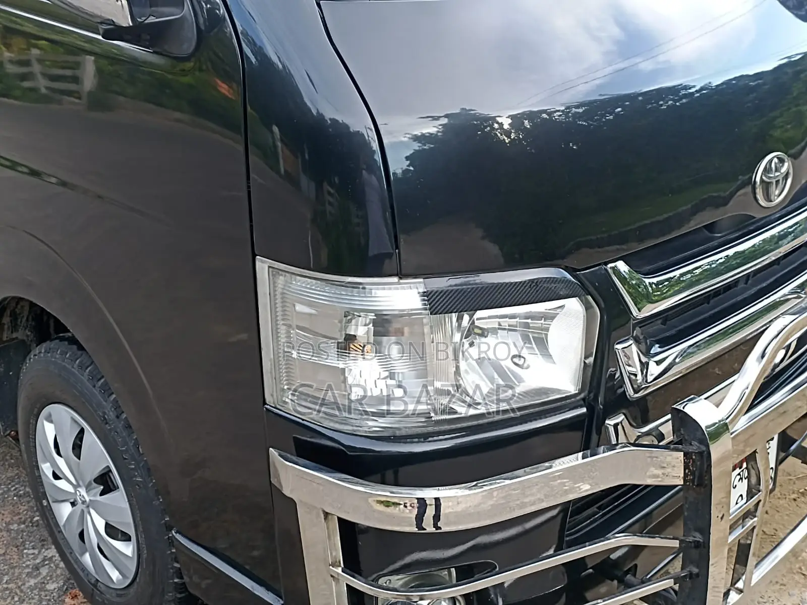 Toyota Hiace Super GL Black 2011
