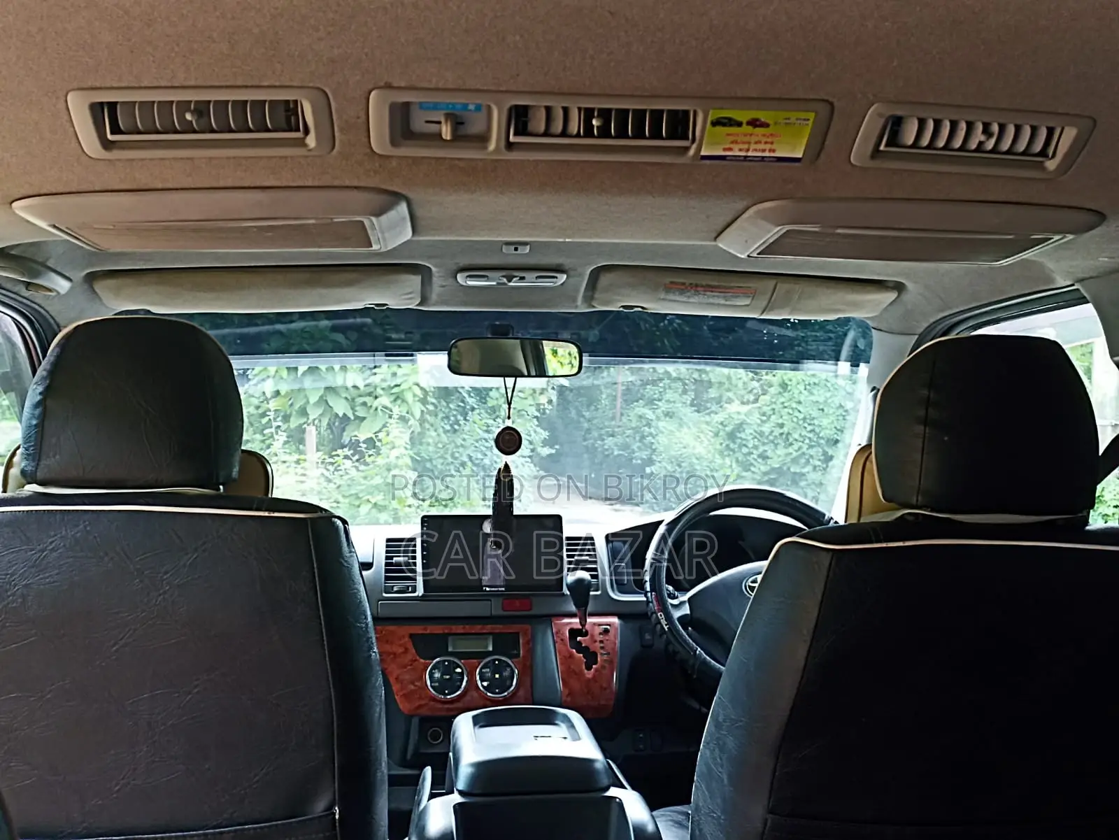 Toyota Hiace Super GL Black 2011