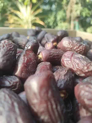 Mariam Dates