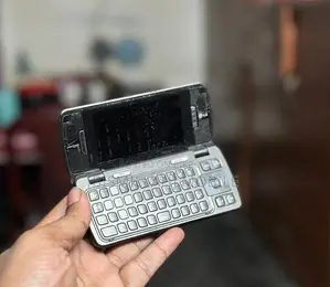 LG Rare Model (Off) (Used)
