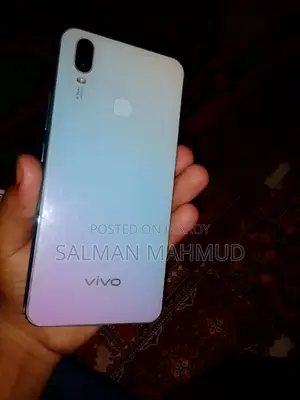 Vivo Y11 6..128 (Used)