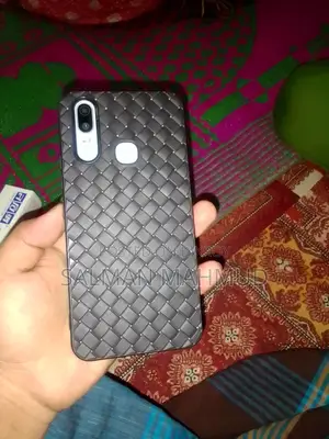 Vivo Y11 6..128 (Used)