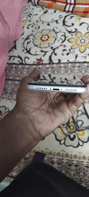 Apple iPhone 11 4/128 (Used)