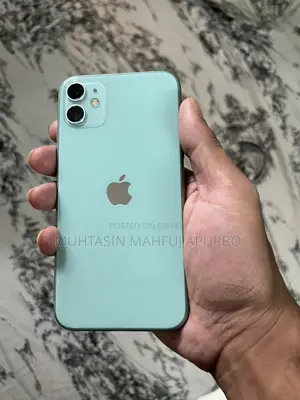 Apple iPhone 11 . (Used)