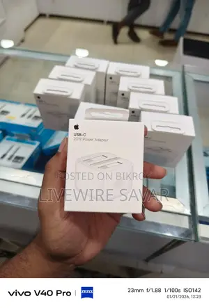 Apple 20W USB-C Power Adapter