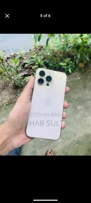 Apple iPhone 13 Pro . (Used)