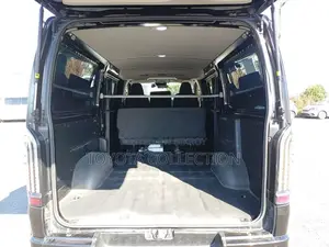 Toyota Hiace GL LED DUAL AC 2020