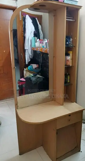 OTOBI Dressing Table (Used)