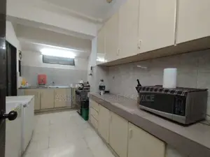 গুলশান ২-এ চমৎকার ফুল ফার্নিশড ফ্ল্যাট ভাড়া হবে