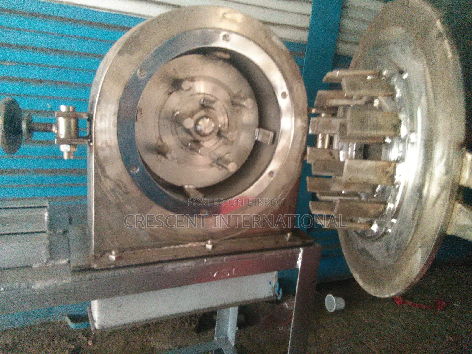 S Food Grade Powder Crusher Machine