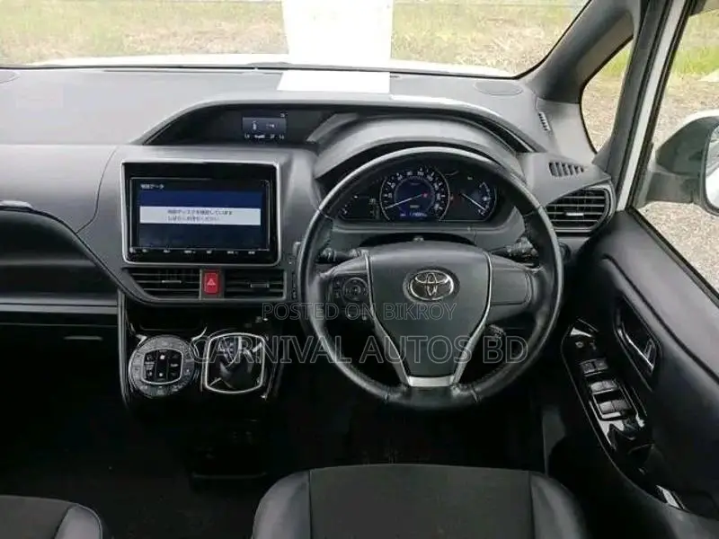 Toyota Noah SI WXB HYBRID 2021