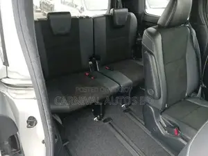 Toyota Noah SI WXB HYBRID 2021