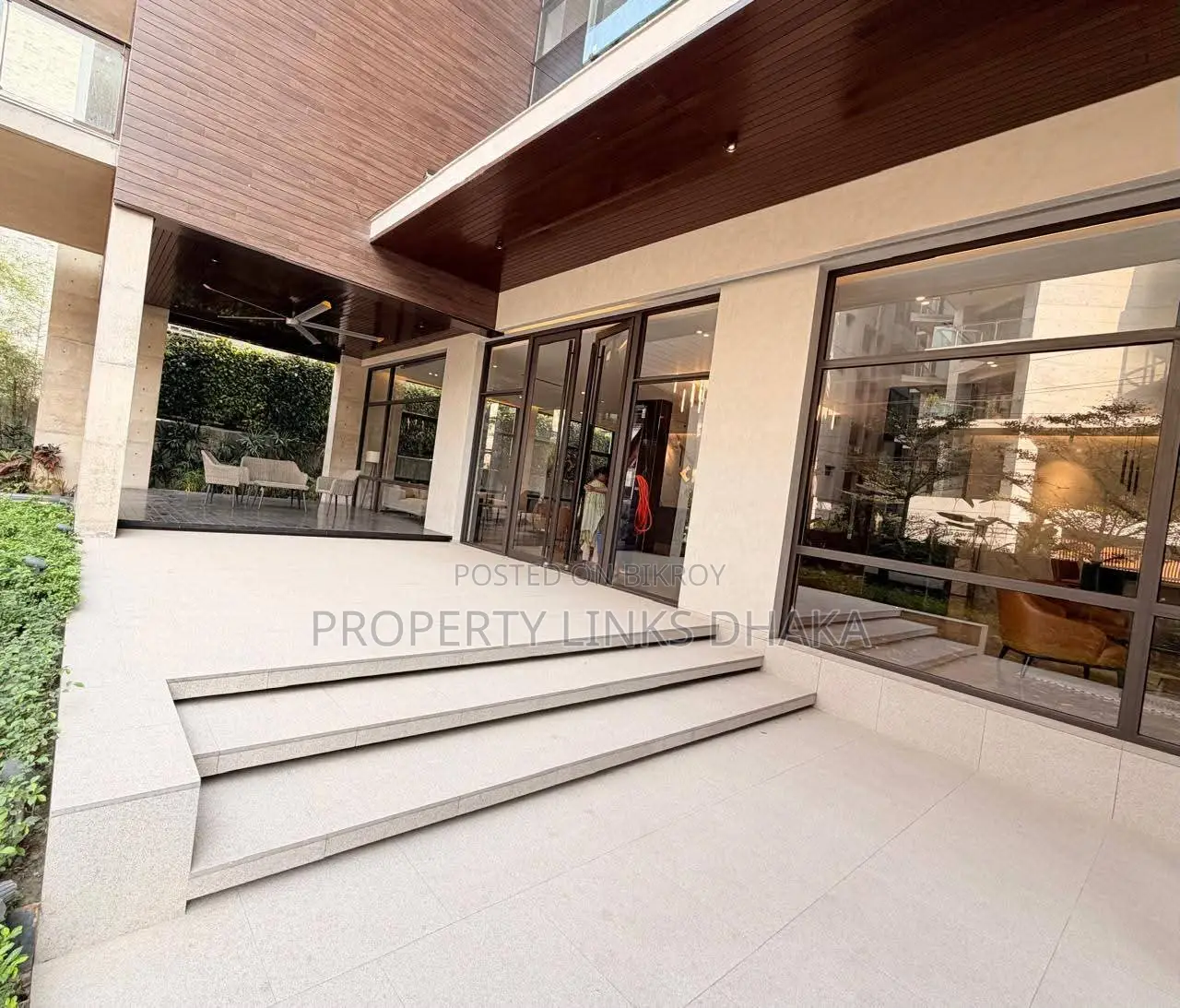 Gym, swimming pool, nice apartment for rent in Baridhara