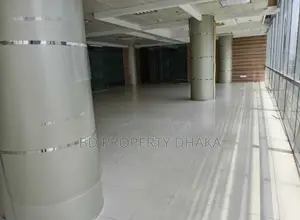 গুলশান এভিনিউতে ৮০০০ বর্গফুটের বিলাসবহুল সেন্ট্রাল এসি বাণিজ্যিক নতুন বিল্ডিং ভাড়ার জন্য