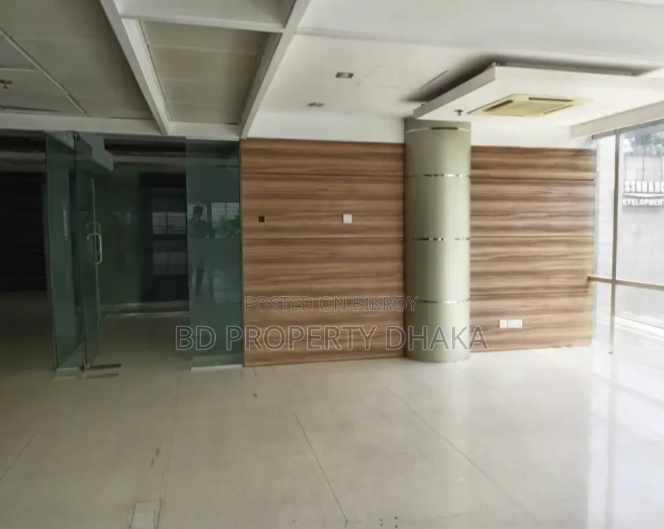 গুলশান এভিনিউতে ৮০০০ বর্গফুটের বিলাসবহুল সেন্ট্রাল এসি বাণিজ্যিক নতুন বিল্ডিং ভাড়ার জন্য