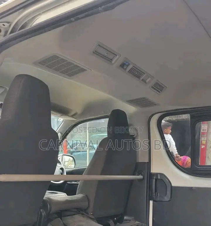 Toyota Hiace GL PACKAGE 2020