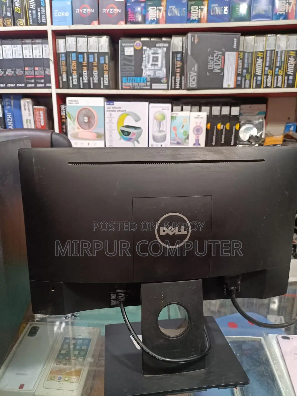DELL 19-inch LED Monitor - Brand New Condition