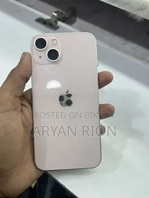 Apple iPhone 13 (Used)