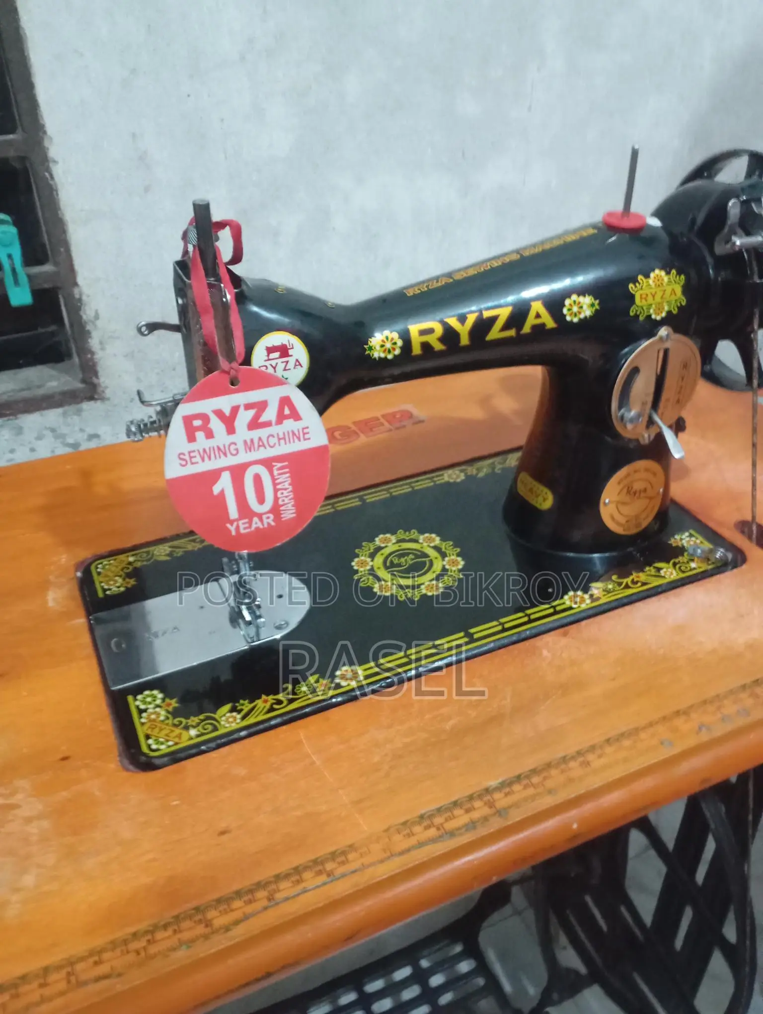 Sewing machine for sale
