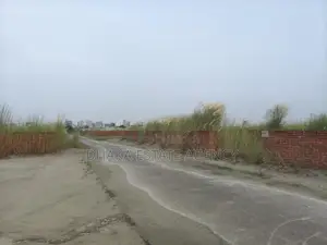 Sector=15, 3 Katha Lake Facing