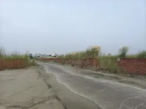 সেক্টর=১৫, ৩ কাঠা লেক ফেসিং