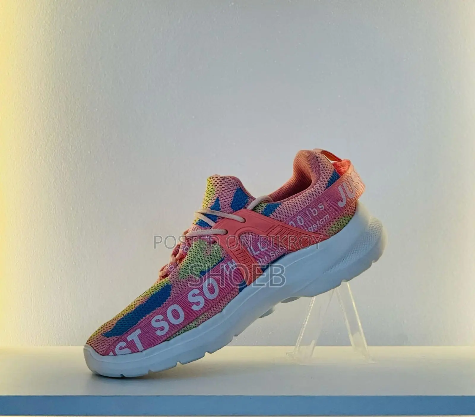 Ladies' Sneakers for Wholesale Only