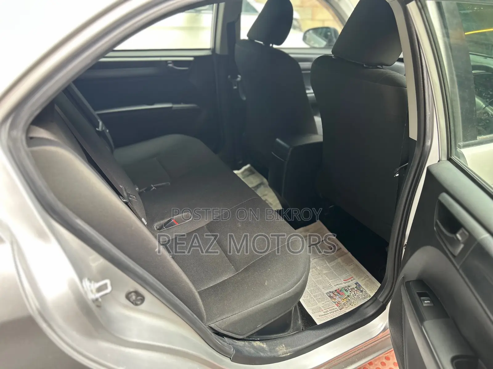 Toyota Axio EX PKG SILVER / 2020