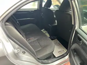 Toyota Axio EX PKG SILVER / 2020